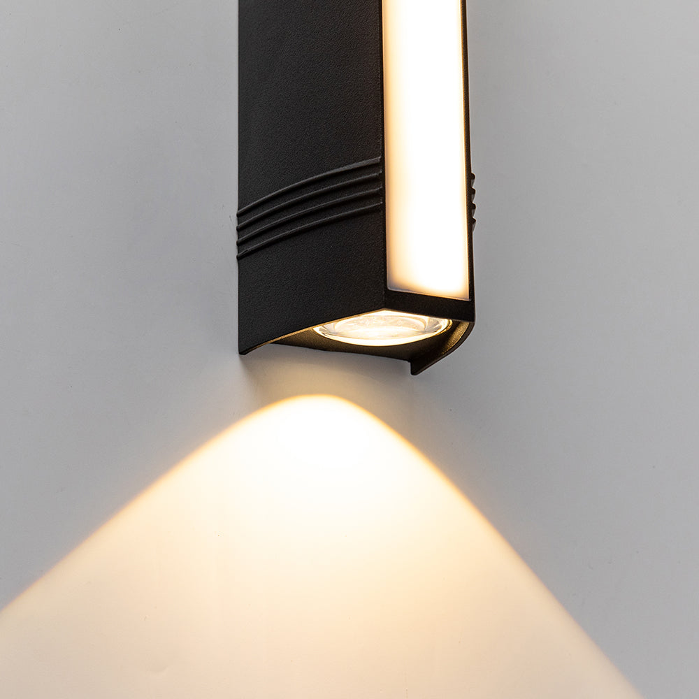 High Lumen Outdoor Wall Light – Weatherproof LED Fixture for Patios, Garages, and Pathways – Modern Black Design 7