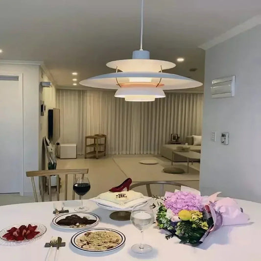 Multifärgad LED-Lampa med Fjärrkontroll – Modern Metalldesign för Vardagsrum och Sovrum 2