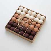 ArcticFlakes | Gör-det-själv filt snöbollskit för juldekorationer 1