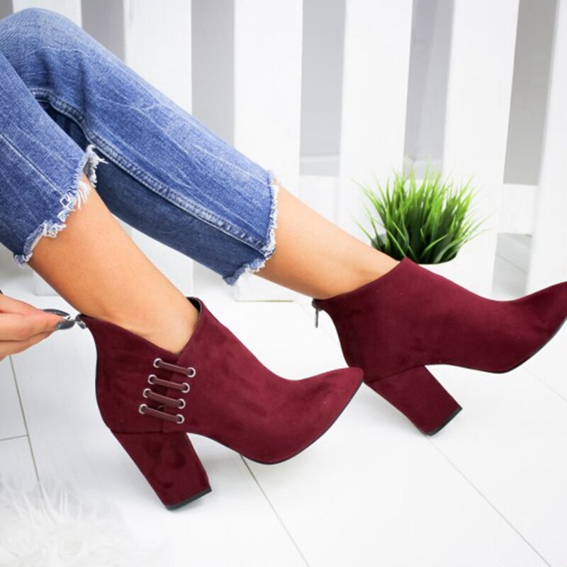 Black Ankle Boots for Women with Arch Support - Stylish Orthopedic V-Style Design 5