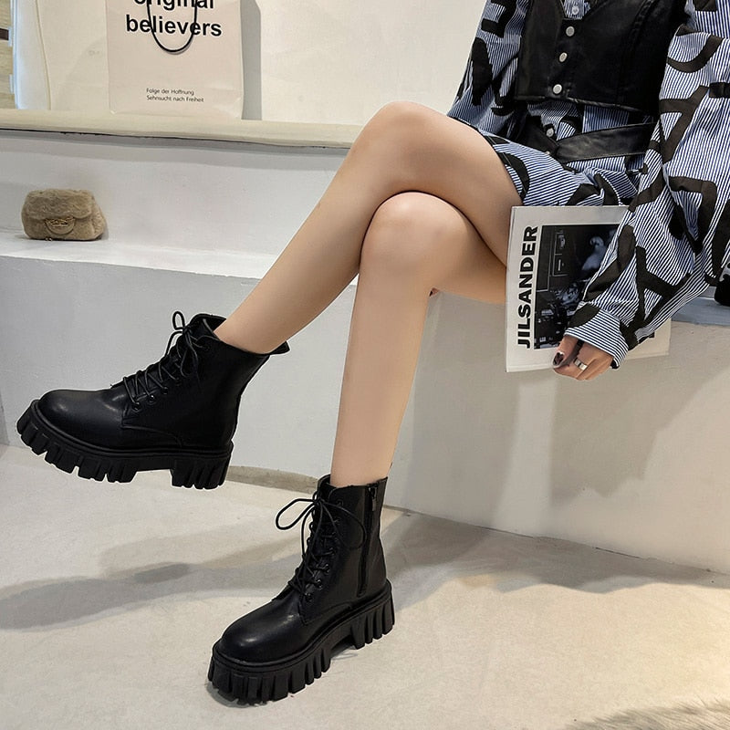 Black Ankle Boots for Women with Arch Support | Stylish Orthopedic Comfort 4