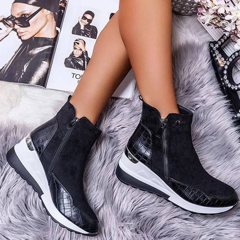 Black Ankle Boots for Women with Arch Support and Zip Closure – Stylish, Comfortable Everyday Footwear 1