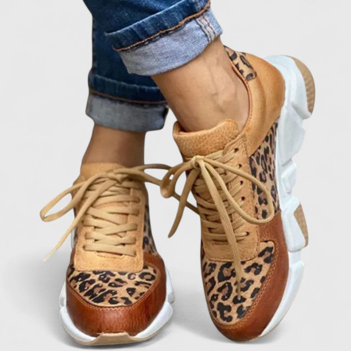Chic Leopard Print Women's Shoes for All-Day Comfort and Style 0