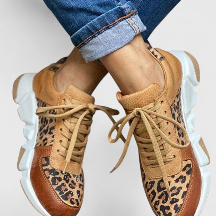 Chic Leopard Print Women's Shoes for All-Day Comfort and Style 3