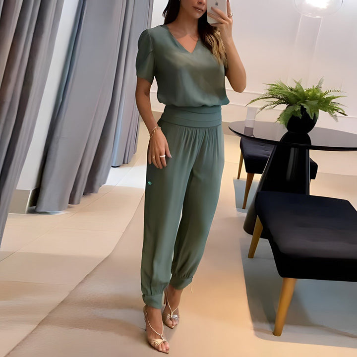 Chic Two-Piece Set for Women - Elegant and Comfortable Outfit 2