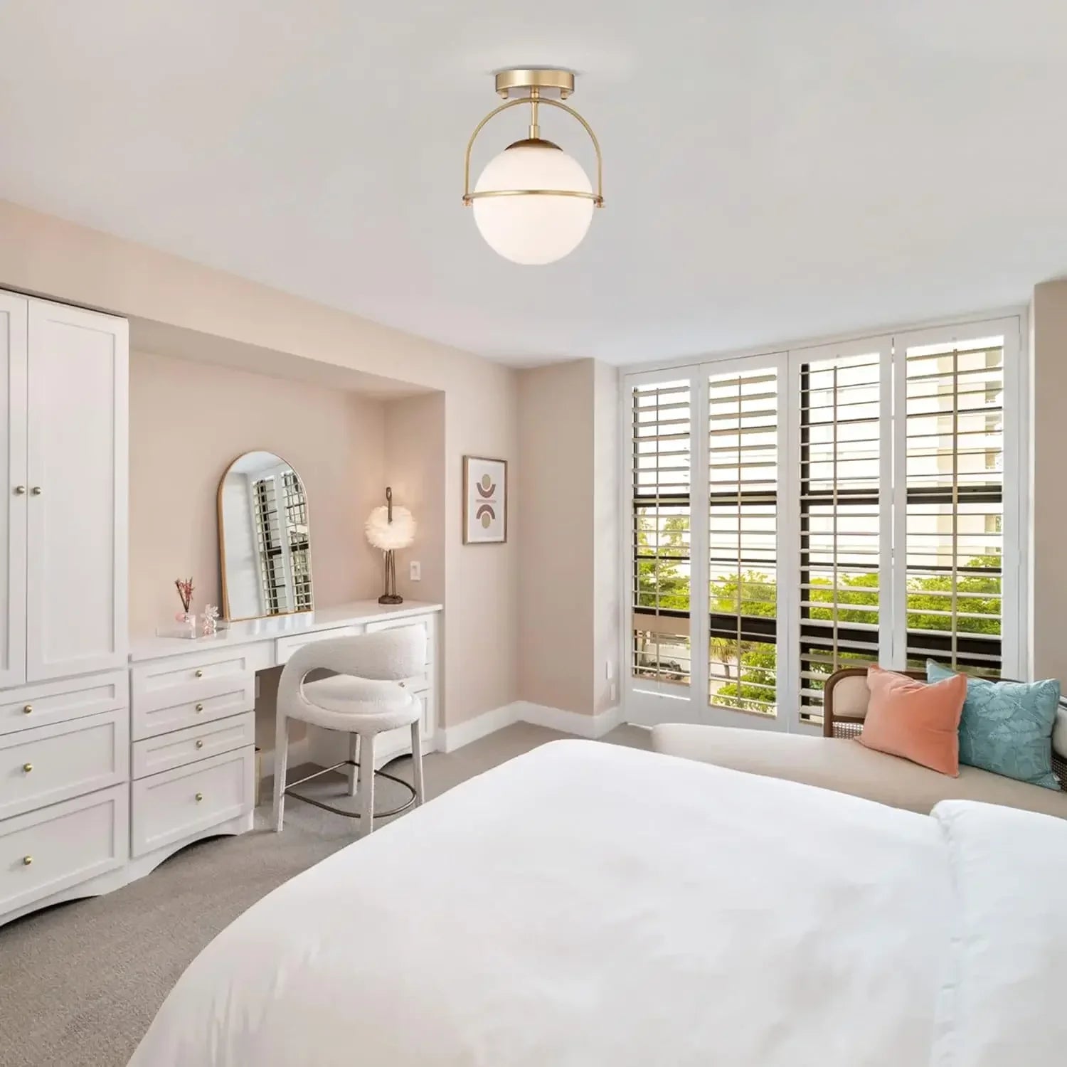 Corinna - Skandinavisk taklampa i mjölkglas 1