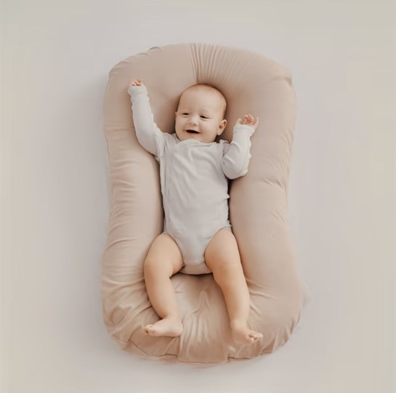 DreamNest Babykudde | Säker, bekväm, ergonomisk, mjuk, mångsidig 0