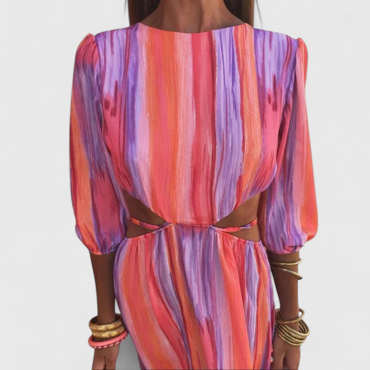 Elegant Dress with Side Cut-Outs for Modern Sophistication 2