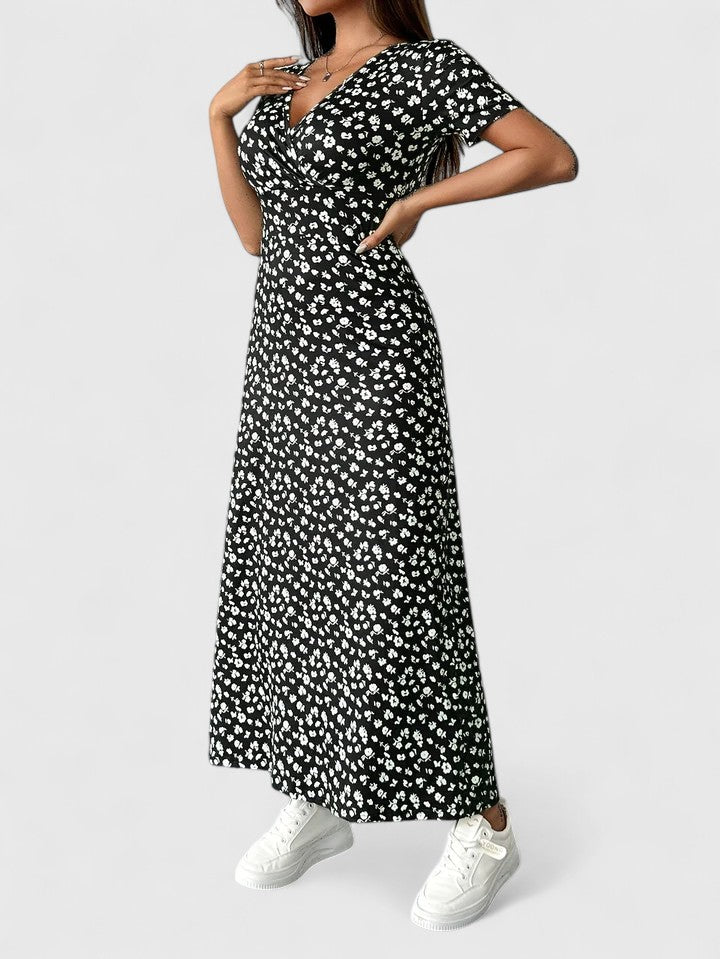 Elegant Floral Maxi Dress for Women - Lightweight and Versatile Style 3