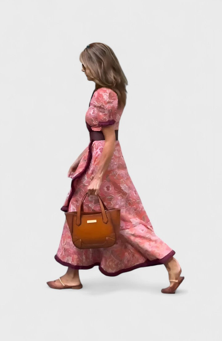 Elegant Maxi Dress for Women - Soft Pink Flowing Design for Any Occasion 3