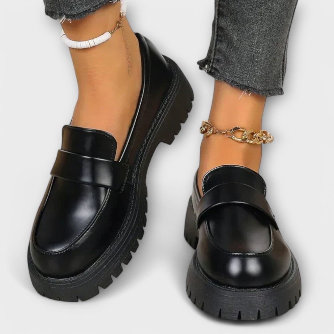 Elegant Women Loafers for Comfort and Style 1