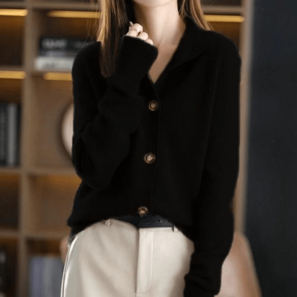 Elegant Women’s Lightweight Knit Cardigan for Layering and Everyday Wear 3