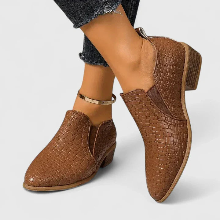 Elegant Women's Orthopedic Shoes for All-Day Comfort and Support 3