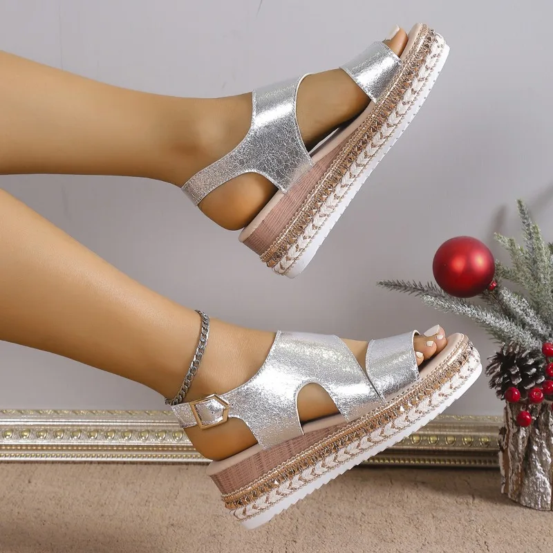 Elegant Women's Platform Sandals with Metallic Finish - Stylish Comfort for Any Occasion 2