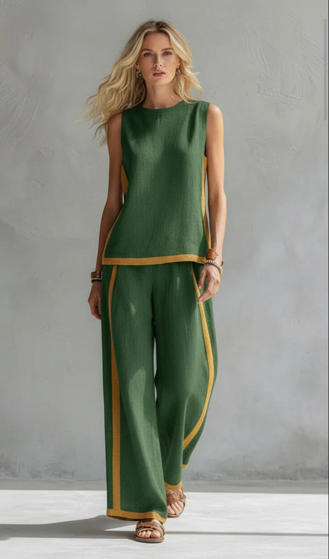 Elegant Women's Two-Piece Suit with Modern Graphic Details 6
