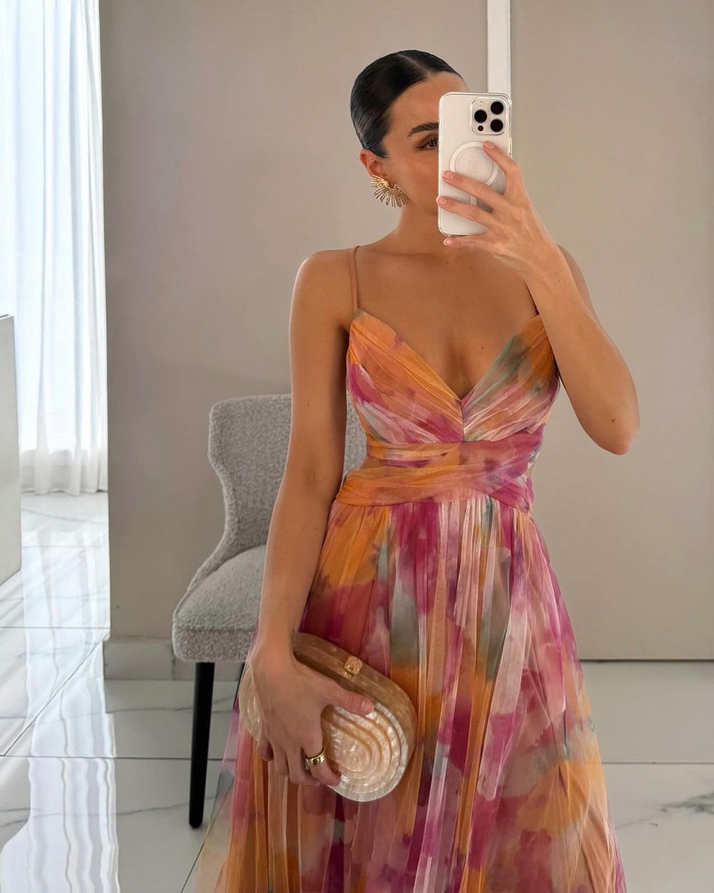 Elegant Women's V-Neck Maxi Dress with Flowing Skirt 1