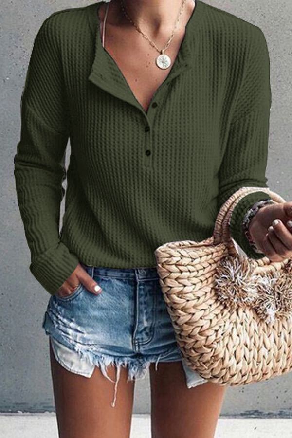 Flattering V-Neck Shirt for Women - Elegant & Versatile Style 8
