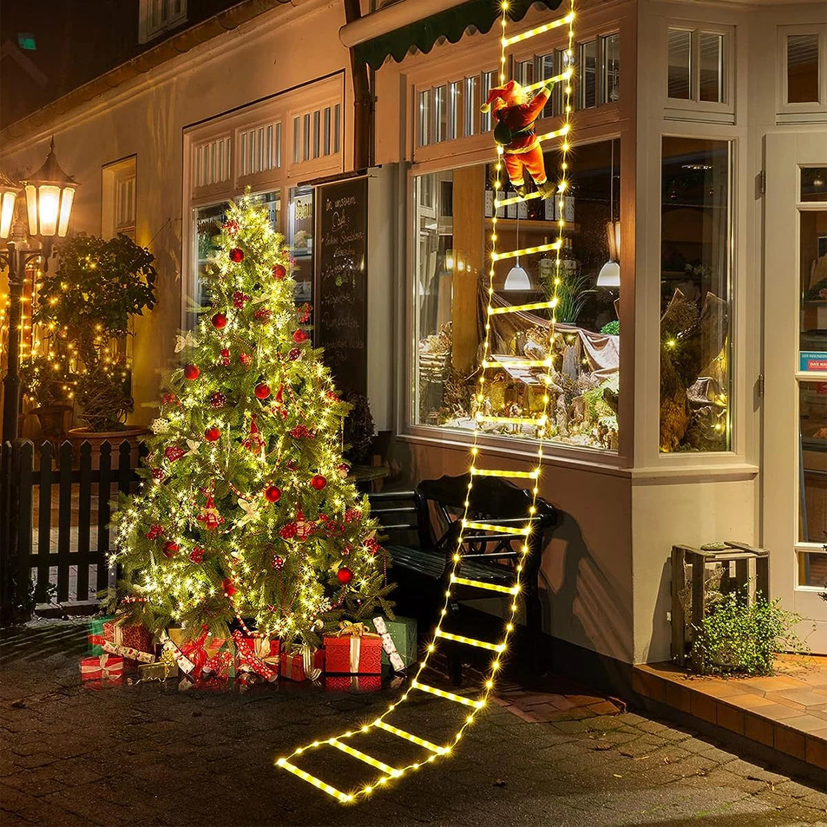 Golden Climb | Elegant LED-belysning för festlig jultomteuppvisning 2