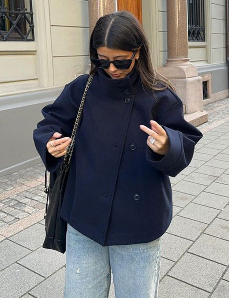 Kort dubbelbröstad jacka för kvinnor, elegant ull 0