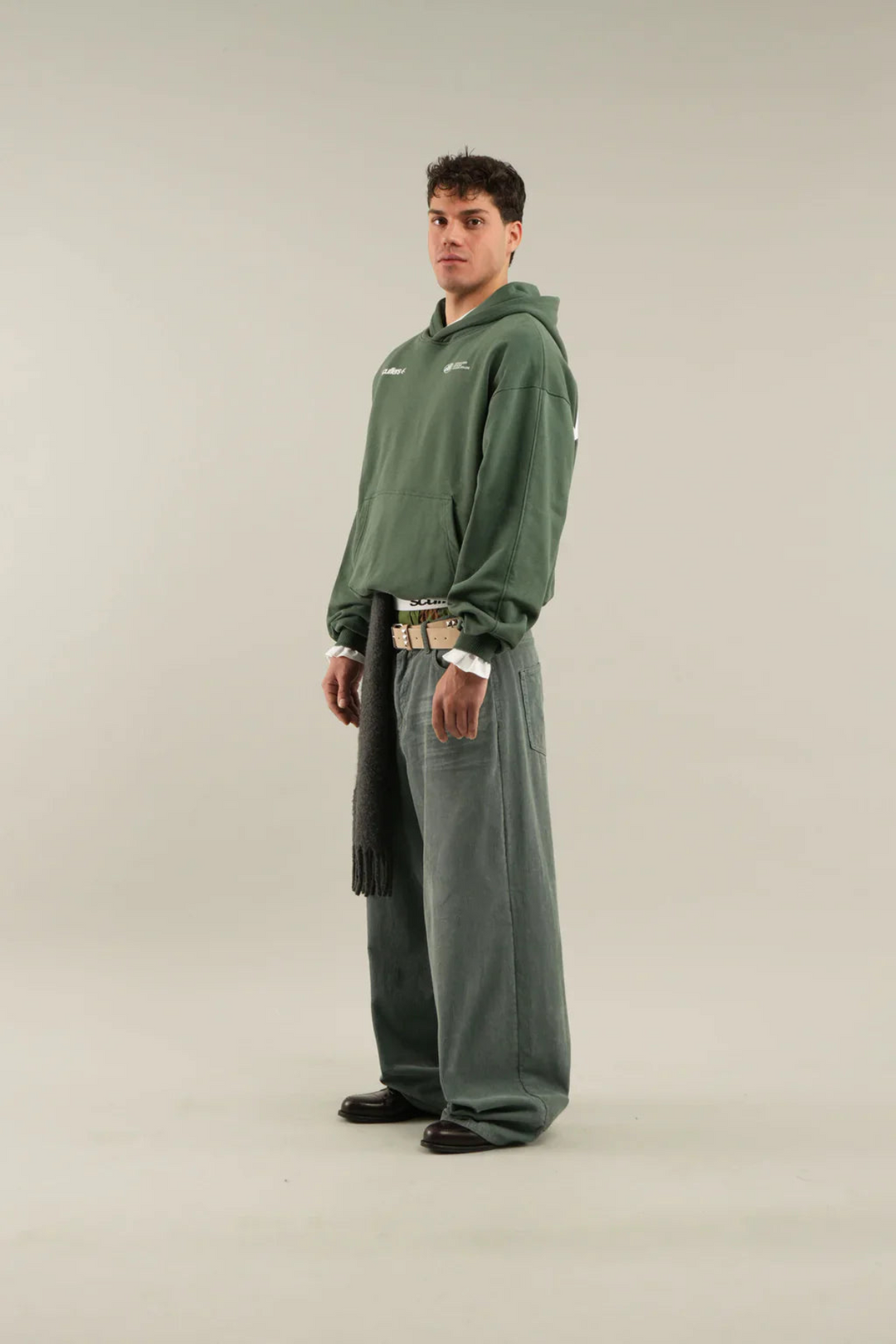 Men's Casual Hoodie with Kangaroo Pocket and Relaxed Fit for Street Style 2