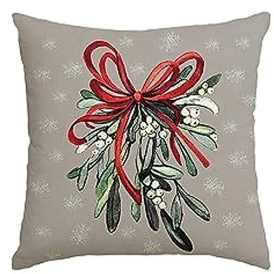 MerryCushion – Grönt julkuddfodral med festlig broderi 4