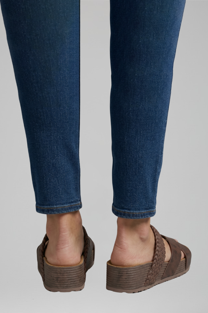 Orthopedic Women's Sandals with Arch Support – Stylish Wedge Design for All-Day Comfort 4