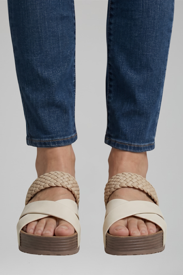 Orthopedic Women's Sandals with Arch Support – Stylish Wedge Design for All-Day Comfort 5