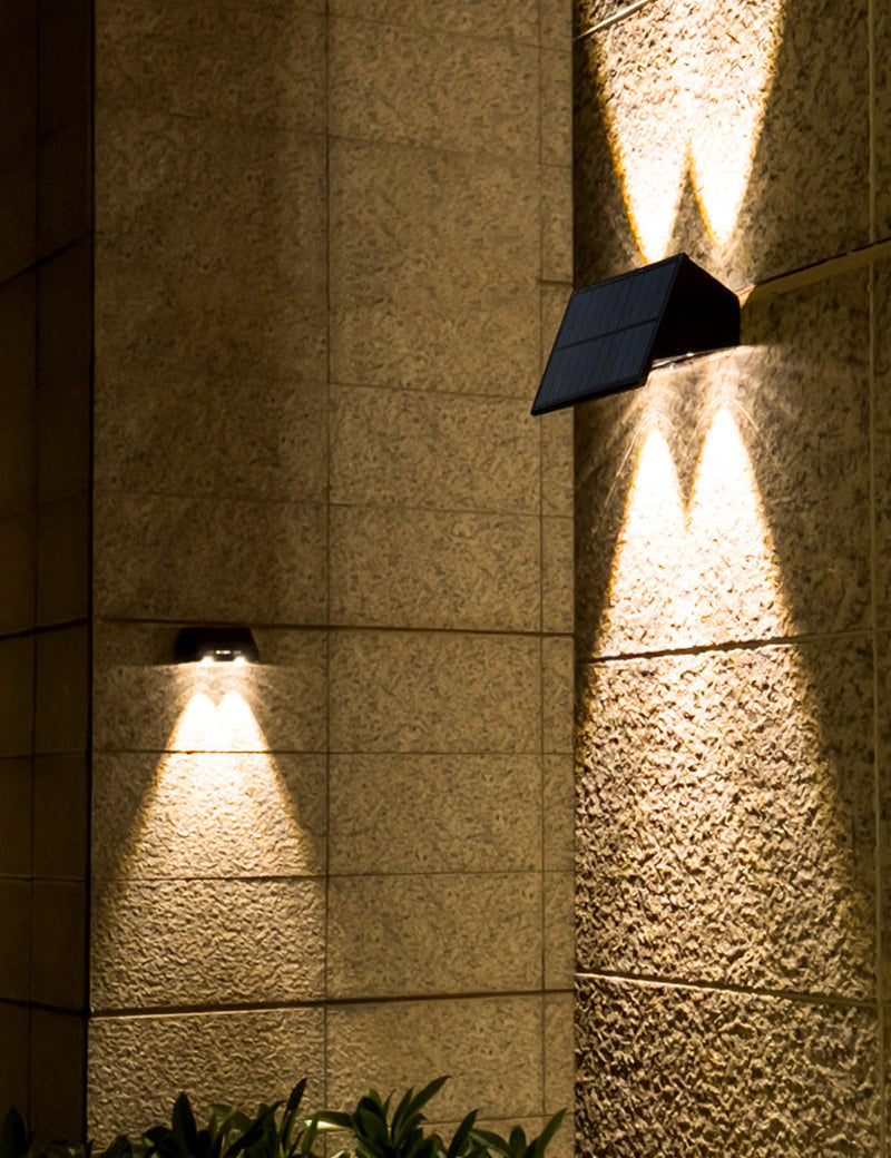 Rörelseaktiverad Solar Vägglampa med IP65 Vattentålig Design och LED-belysning för Utomhusbruk 0