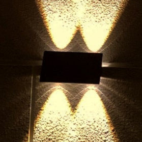 Rörelseaktiverad Solar Vägglampa med IP65 Vattentålig Design och LED-belysning för Utomhusbruk 3