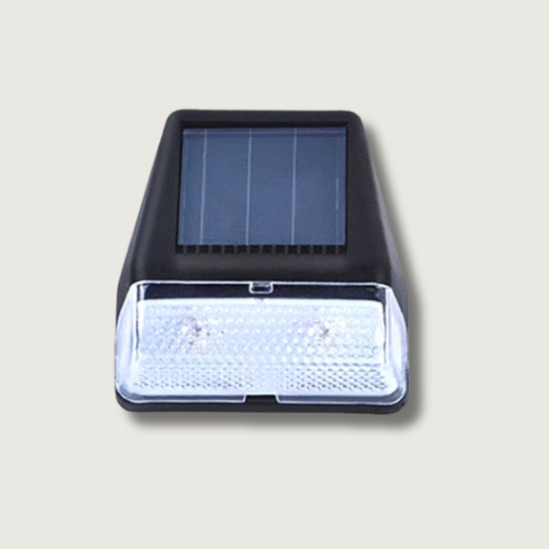 SolarAura Utomhusbelysning med Solenergi – Elegant och Väderbeständig 1