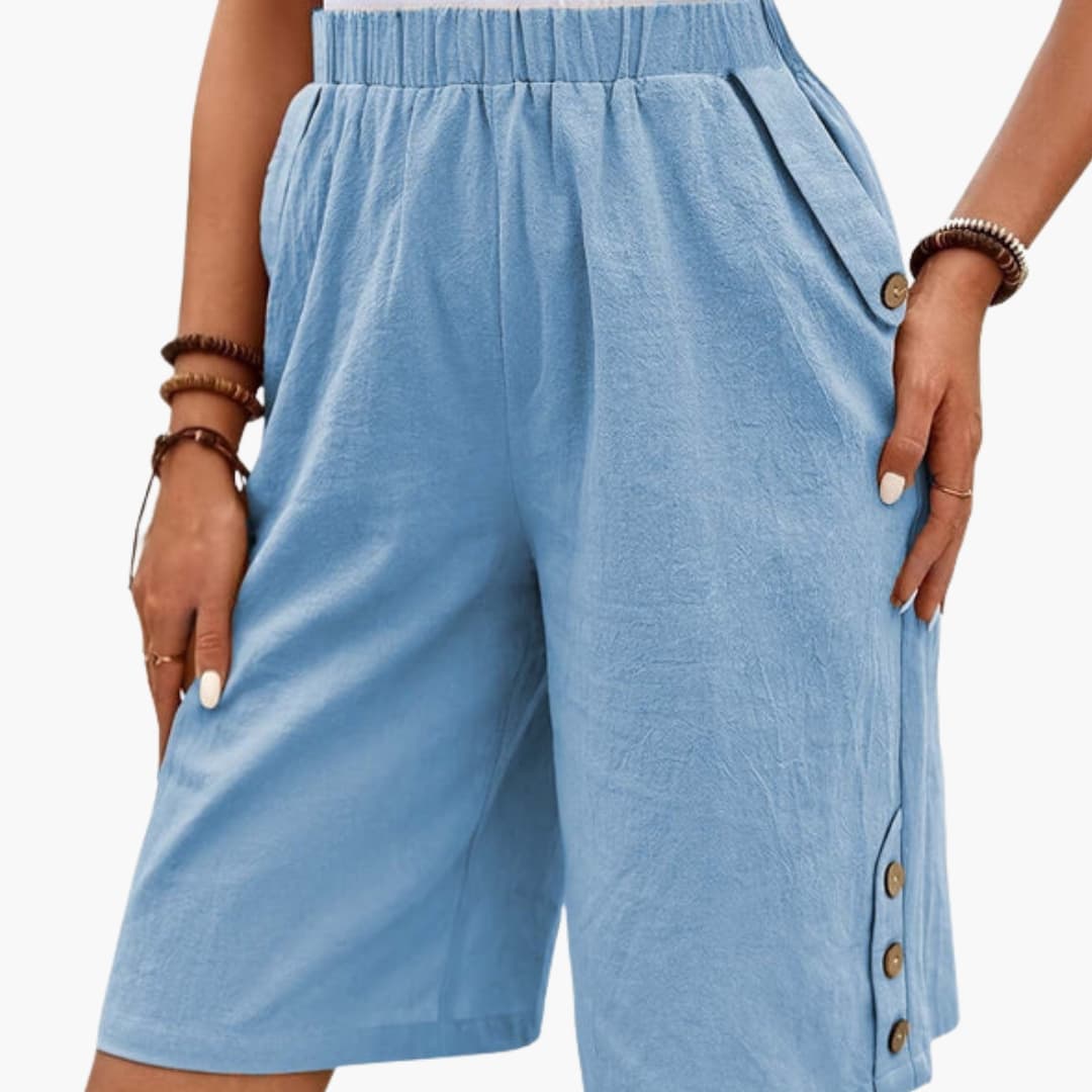 Stylish Women's Shorts with Elastic Waist and Button Accents for Summer Casual Wear 2
