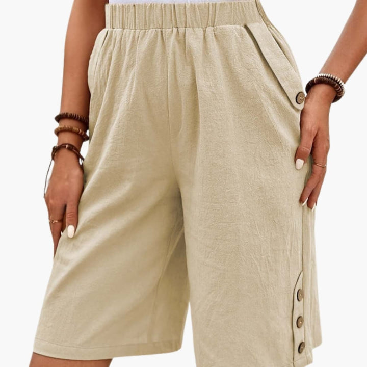 Stylish Women's Shorts with Elastic Waist and Button Accents for Summer Casual Wear 3