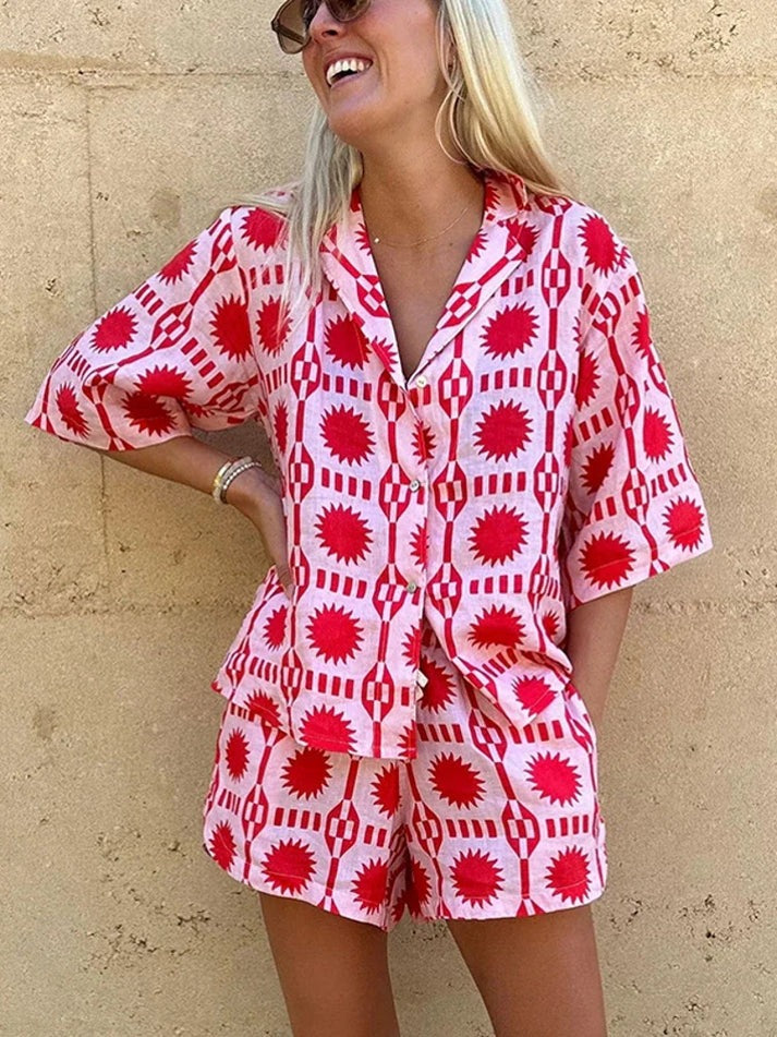 Summer Breeze Two-Piece Set for Women - Floral Shirt & Comfortable Shorts 2