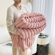 UltraDreams lyxfilt i fleece – mjuk, varm och snygg 5