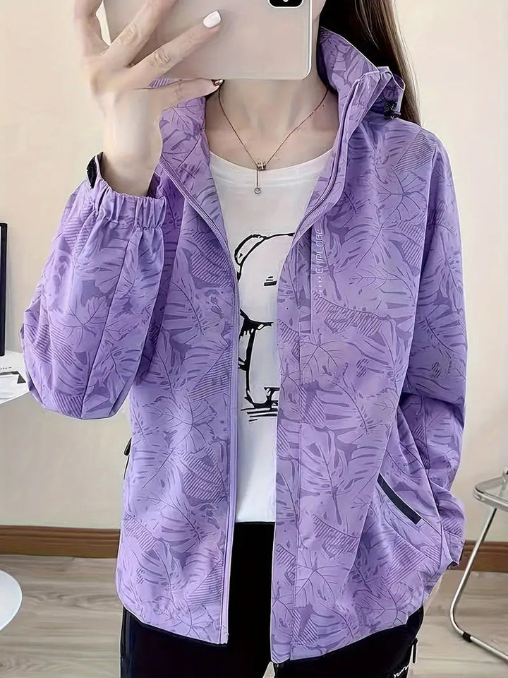 Waterproof Outdoor Hiking Jacket for Women - Stylish, Functional, Weatherproof Protection 7