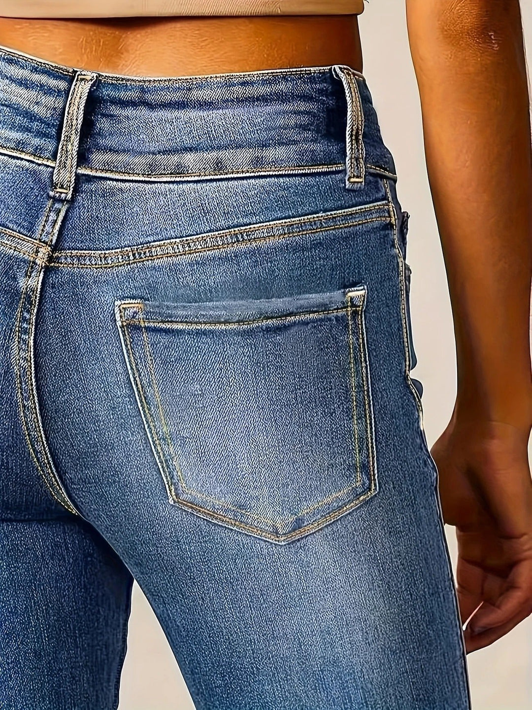 Women's Flare Jeans - High Waist, Figure-Hugging Fit for Chic Casual Style 7