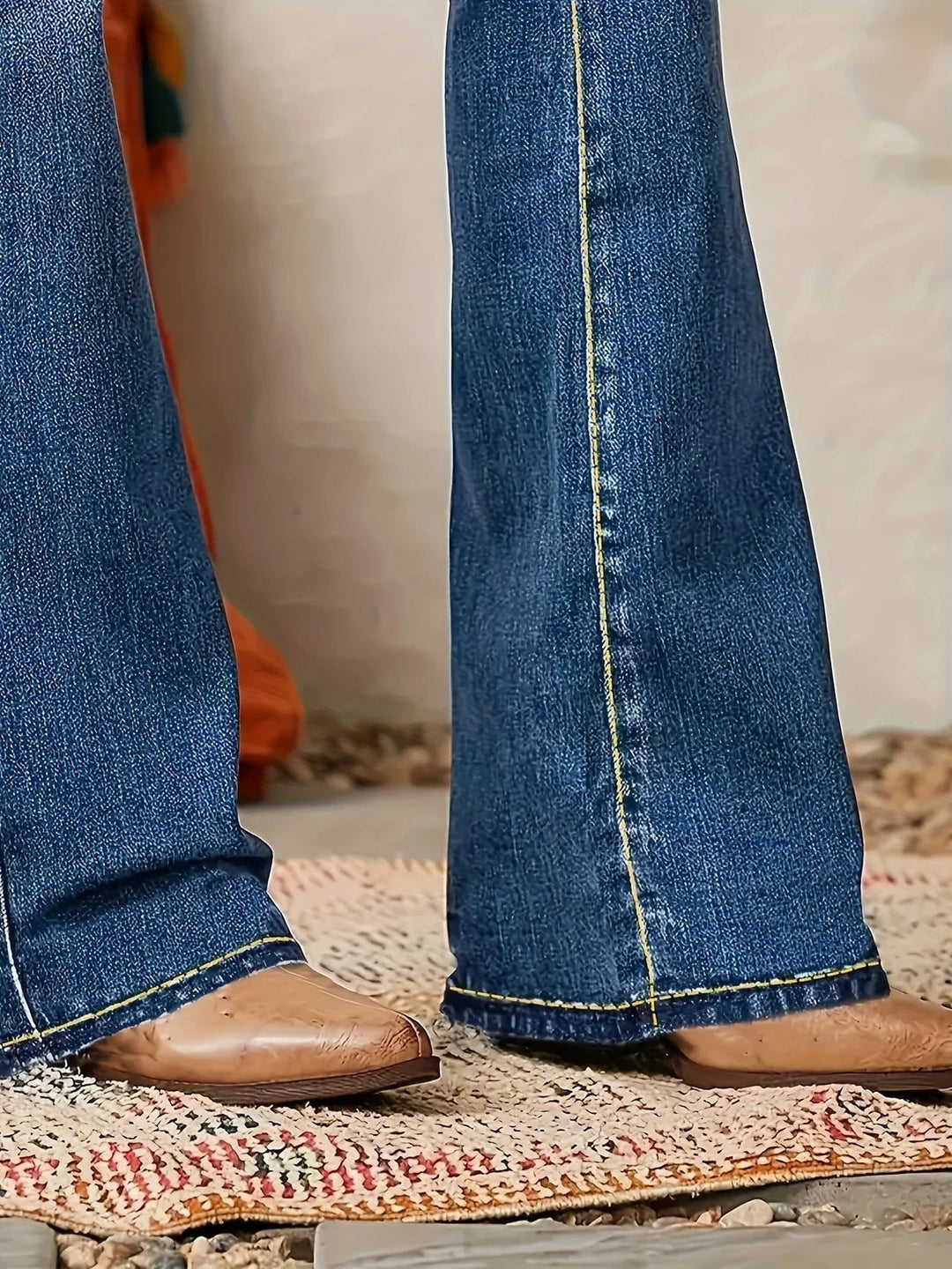 Women's Flare Jeans - High Waist, Figure-Hugging Fit for Chic Casual Style 8