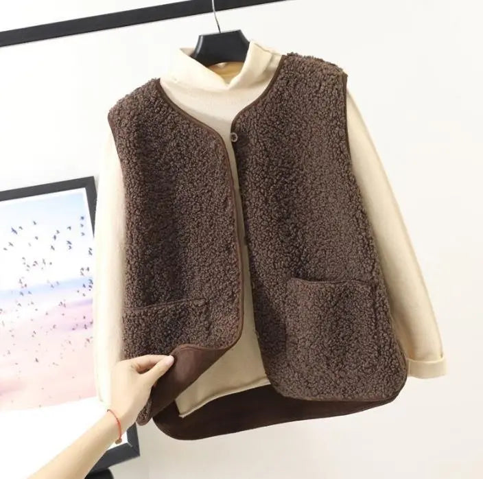 Women's Lightweight Stylish Jacket for Autumn - Warm Outerwear for Cool Weather 0