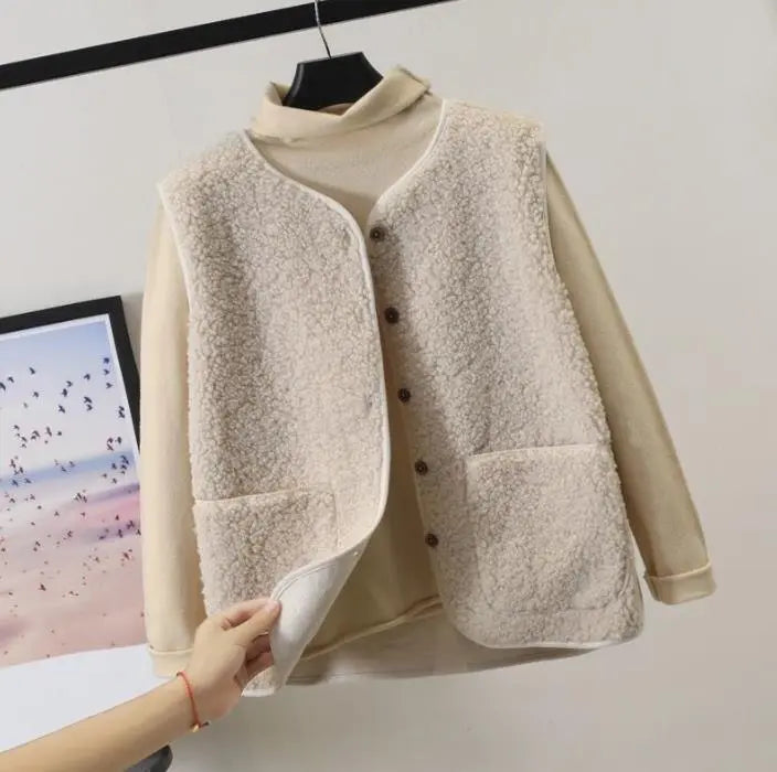 Women's Lightweight Stylish Jacket for Autumn - Warm Outerwear for Cool Weather 2