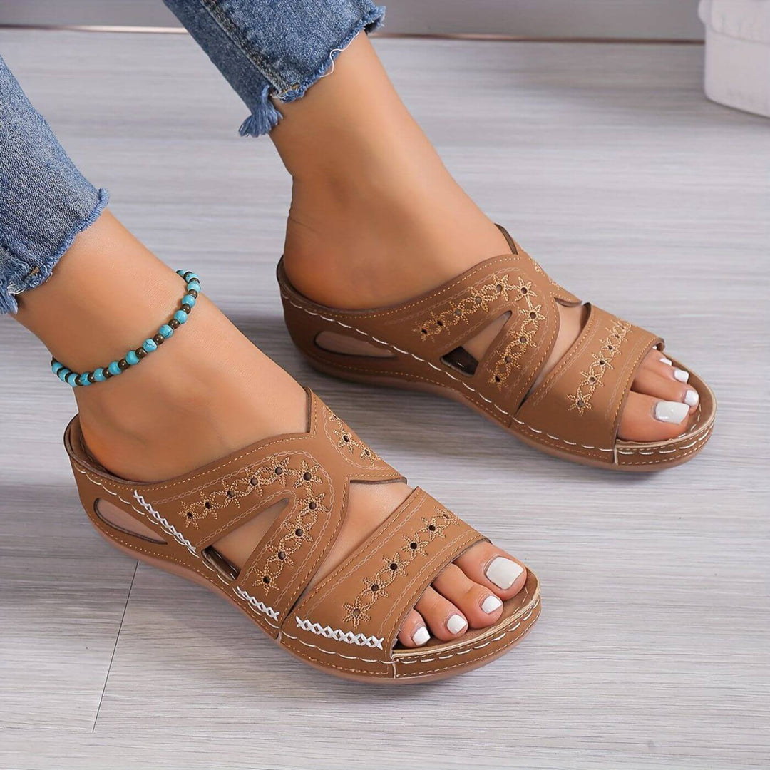 Women's Orthopedic Sandals - Comfortable Slip-Resistant Footwear for All-Day Support 3