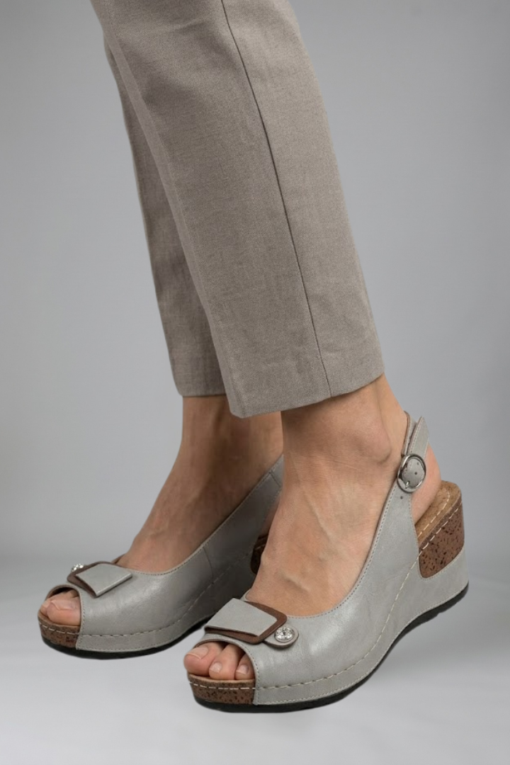 Women's Orthopedic Sandals with Arch Support, Adjustable Buckle for Summer Comfort and Style 4