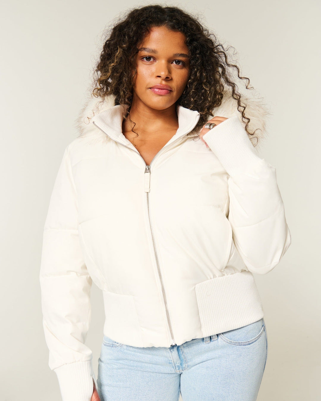 Women's Quilted Winter Jacket with Removable Hood and Ribbed Cuffs 1