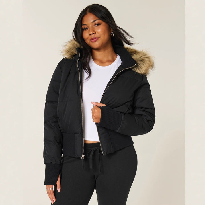 Women's Quilted Winter Jacket with Removable Hood and Ribbed Cuffs 2