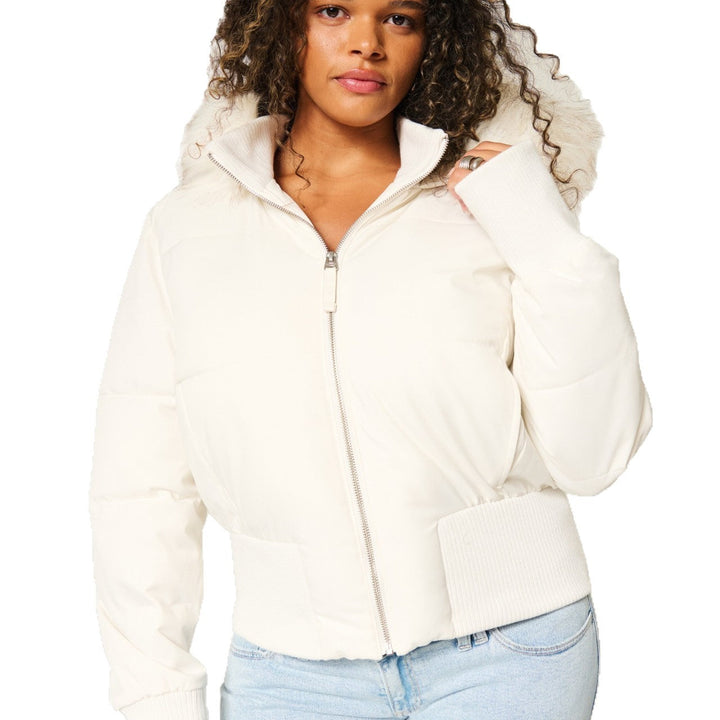 Women's Quilted Winter Jacket with Removable Hood and Ribbed Cuffs 3