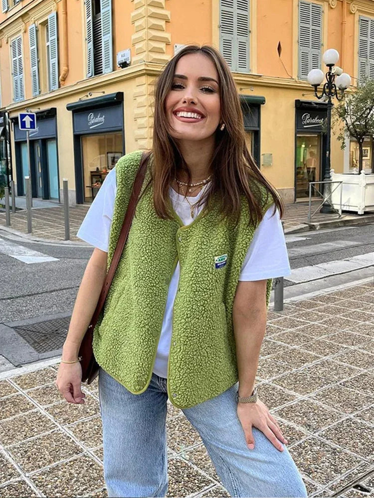 Women’s Sleeveless Vest Cozy Warm Layering Jacket for Autumn and Spring 2