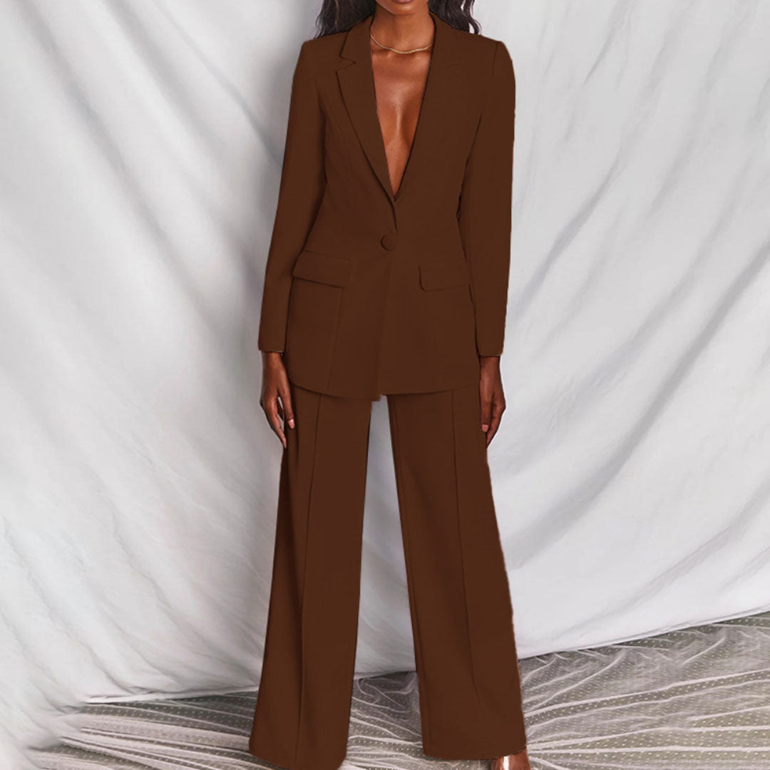 Women's Tailored Blazer and Trousers Outfit for Professional and Formal Occasions 7