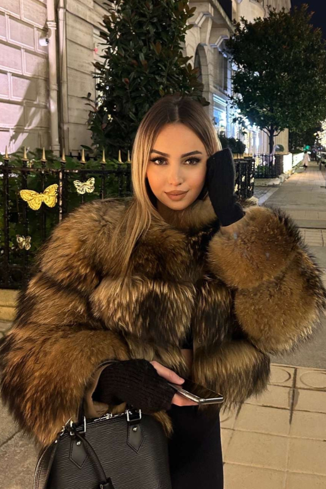 Women's Winter Coats - Tailored Faux Fur Jacket for Stylish Layering and Warmth 0